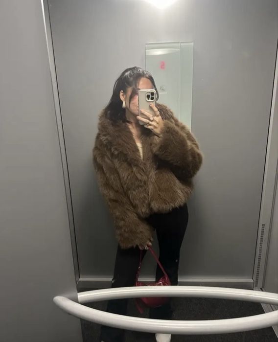 Дамско еко палто с стархотен цвят.