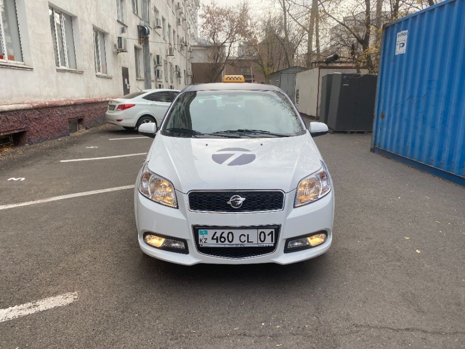 Аренда авто. Шевроле Нексия новая! С автобусной полосой!