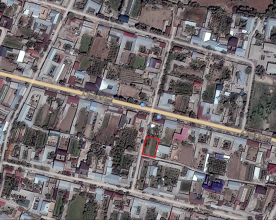 4 sotix yer sotiladi Navoiy maxalla Xasanboy postidan 5 km  kirganda