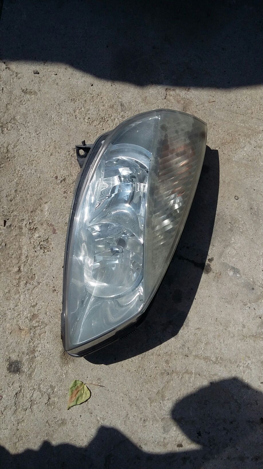 Фар  десен Рено Гранд Сценик /Renault Scenic 2003-2009