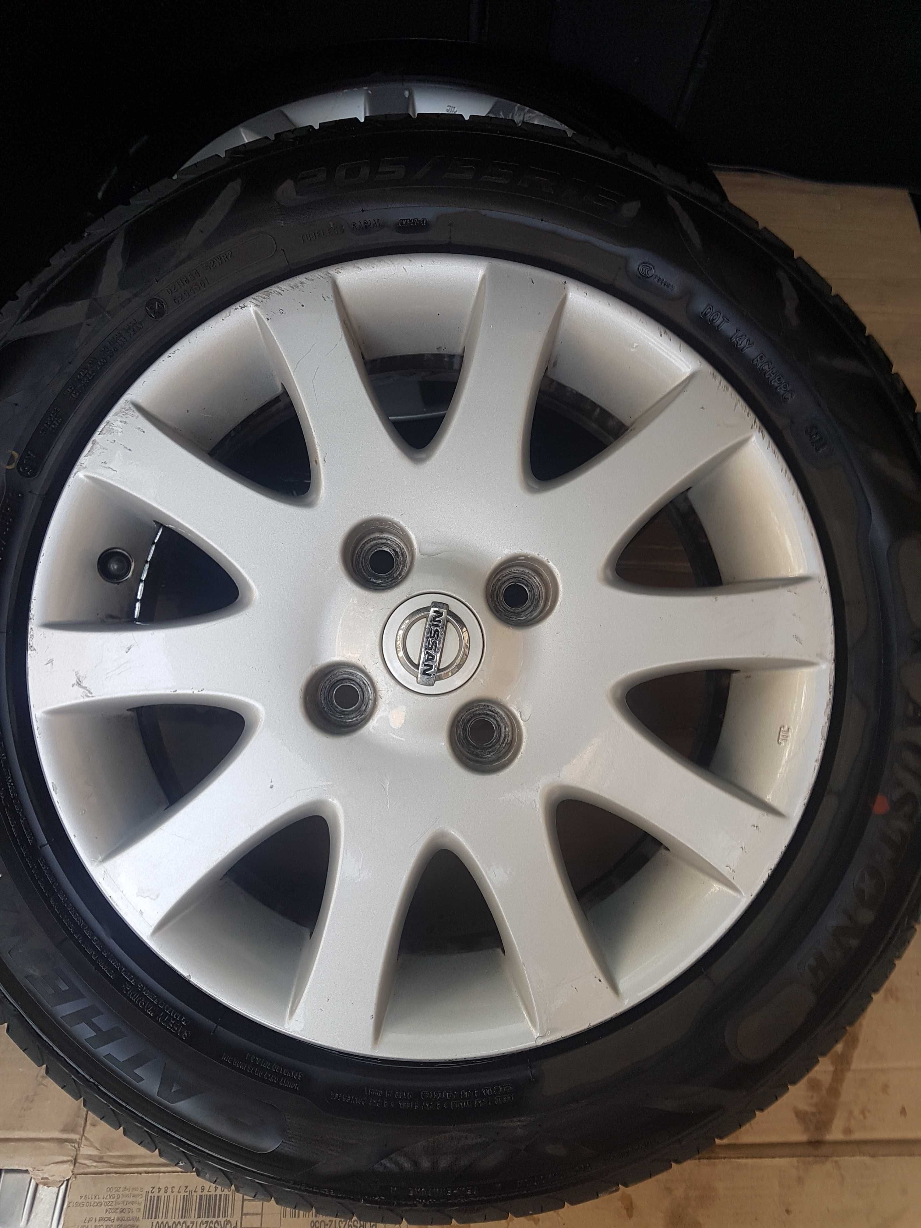 Джанти с гуми 16 цола Nissan Almera