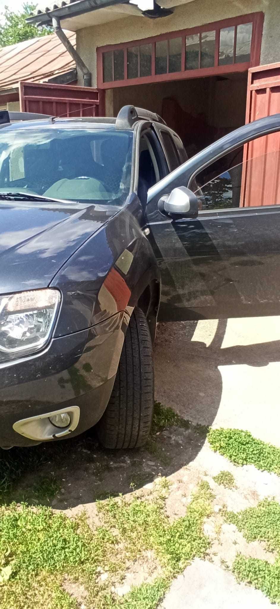 Dacia Duster  motor diesel 1.5 an 2017 , km 100000 in crește.