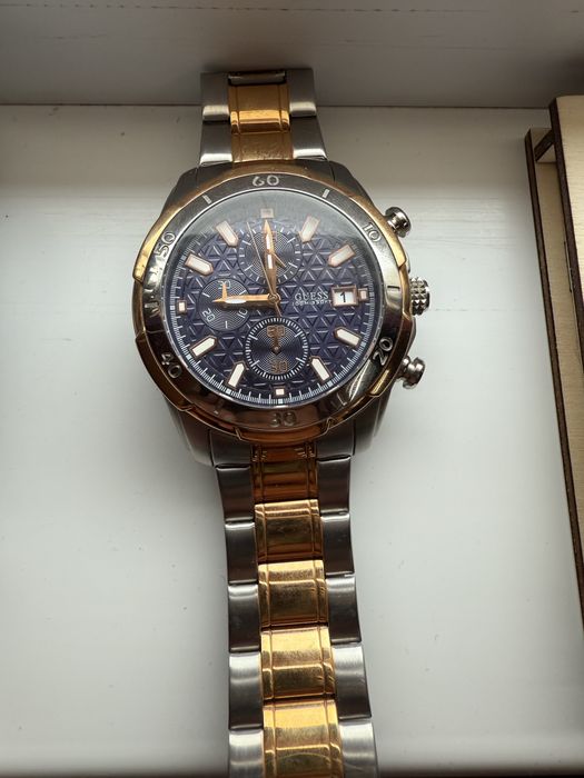 Ръчен Часовник GUESS