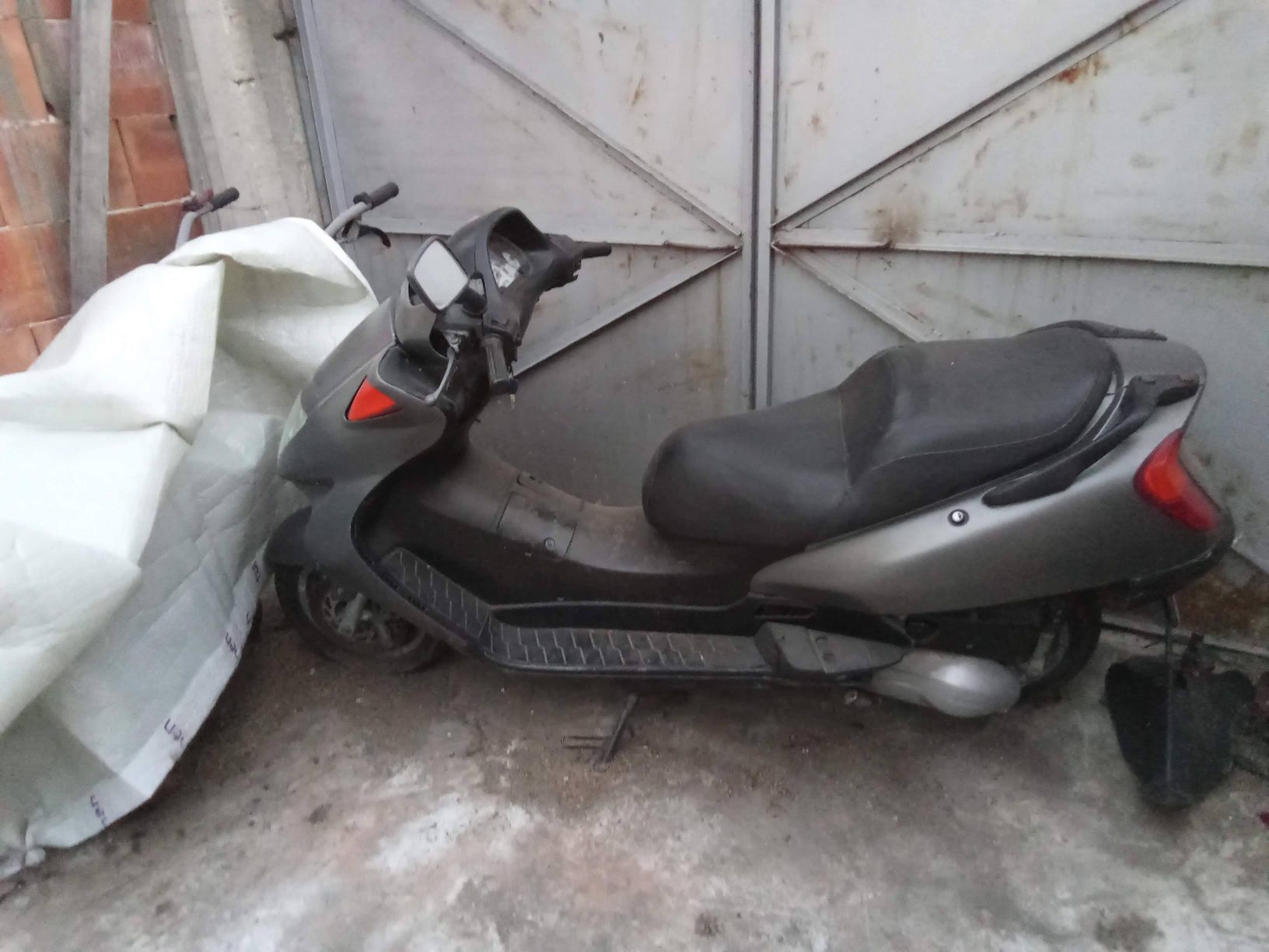 Скутер Honda pantheon 150