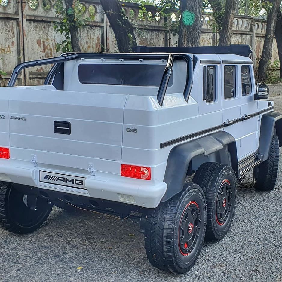 Электромобиль Mercedes-Benz G63 6x6