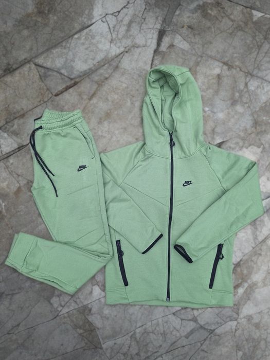 Ватирани дамски екипи