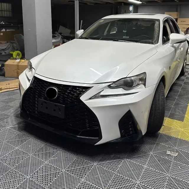 Bara fata Lexus IS 2015 - upgrade la 2021