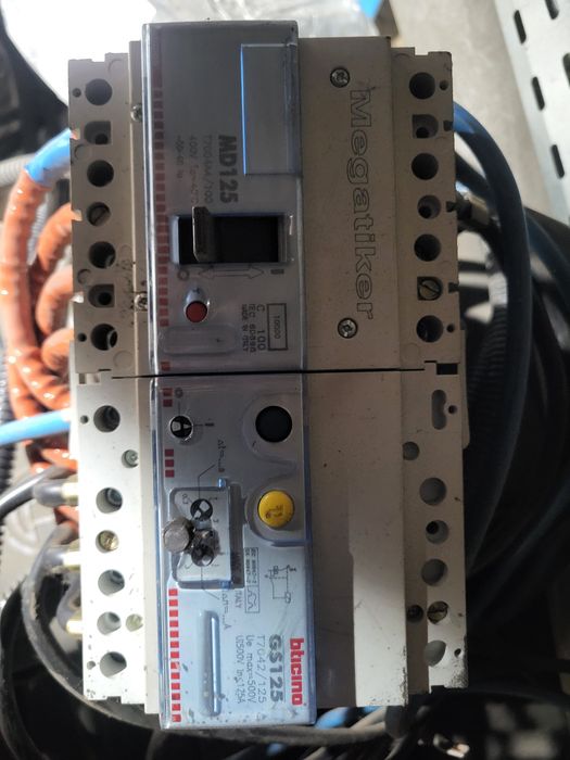 Intrerupator termomagnetic/siguranță/disjunctor btcino MD125 + GS125