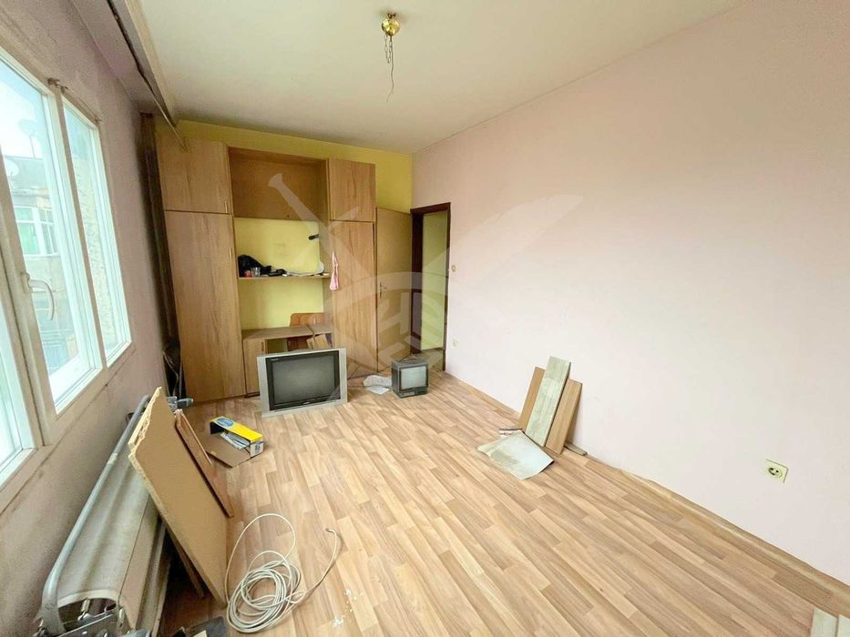 Продава се Тристаен апартамент в Пловдив, Изгрев - 93 кв.м за 646 €/кв.м - Снимка #1