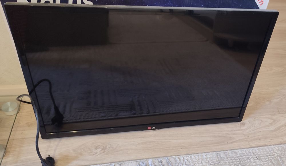 Продам Телевизор LG на запчасти
