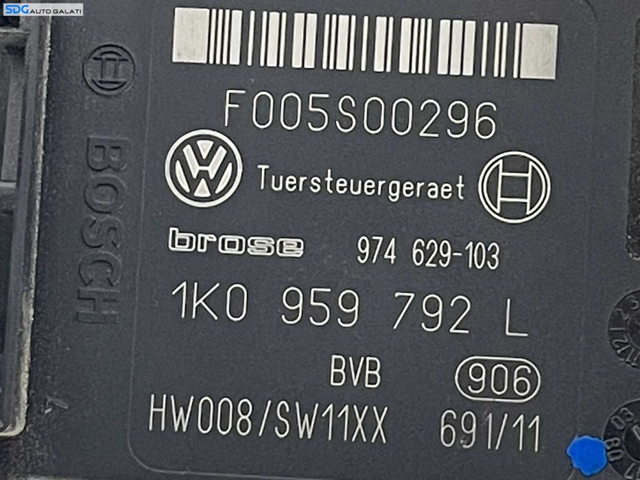 Motoras Macara Electrica de pe Usa Portiera Dreapta Fata Skoda Octavia 2 2004 - 2013 Cod 1K0959792L 1K0959702P [L4291]