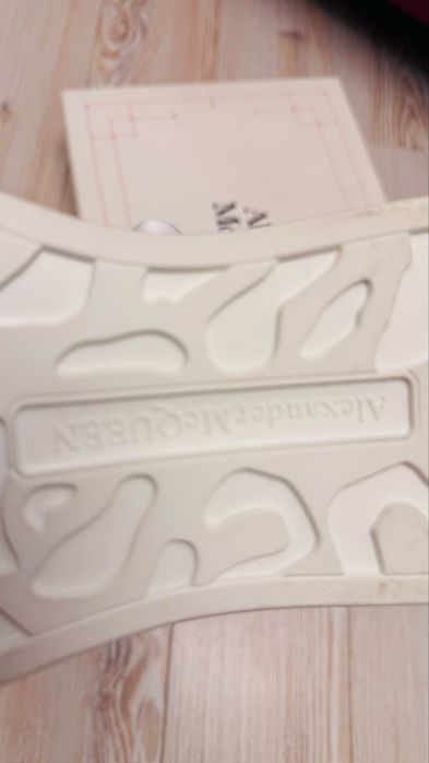 Adidasi alexander mcqueen runner