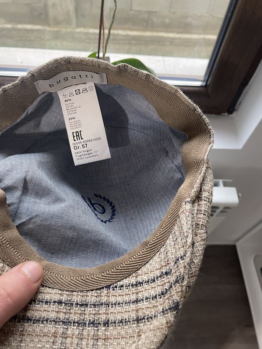 Sapca Bugatti cu eticheta