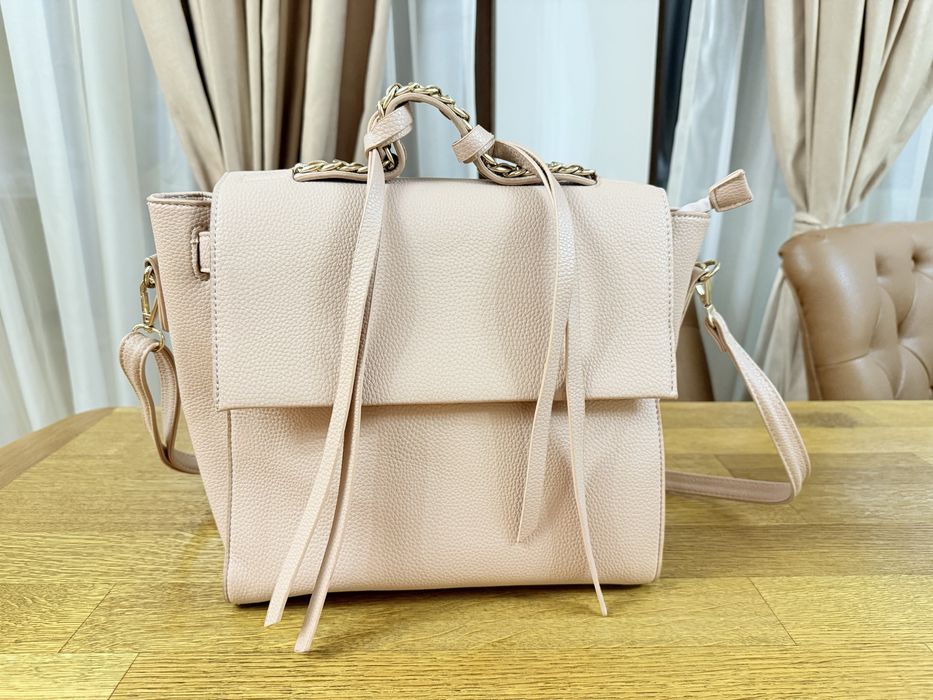 Дамски чанти и раници