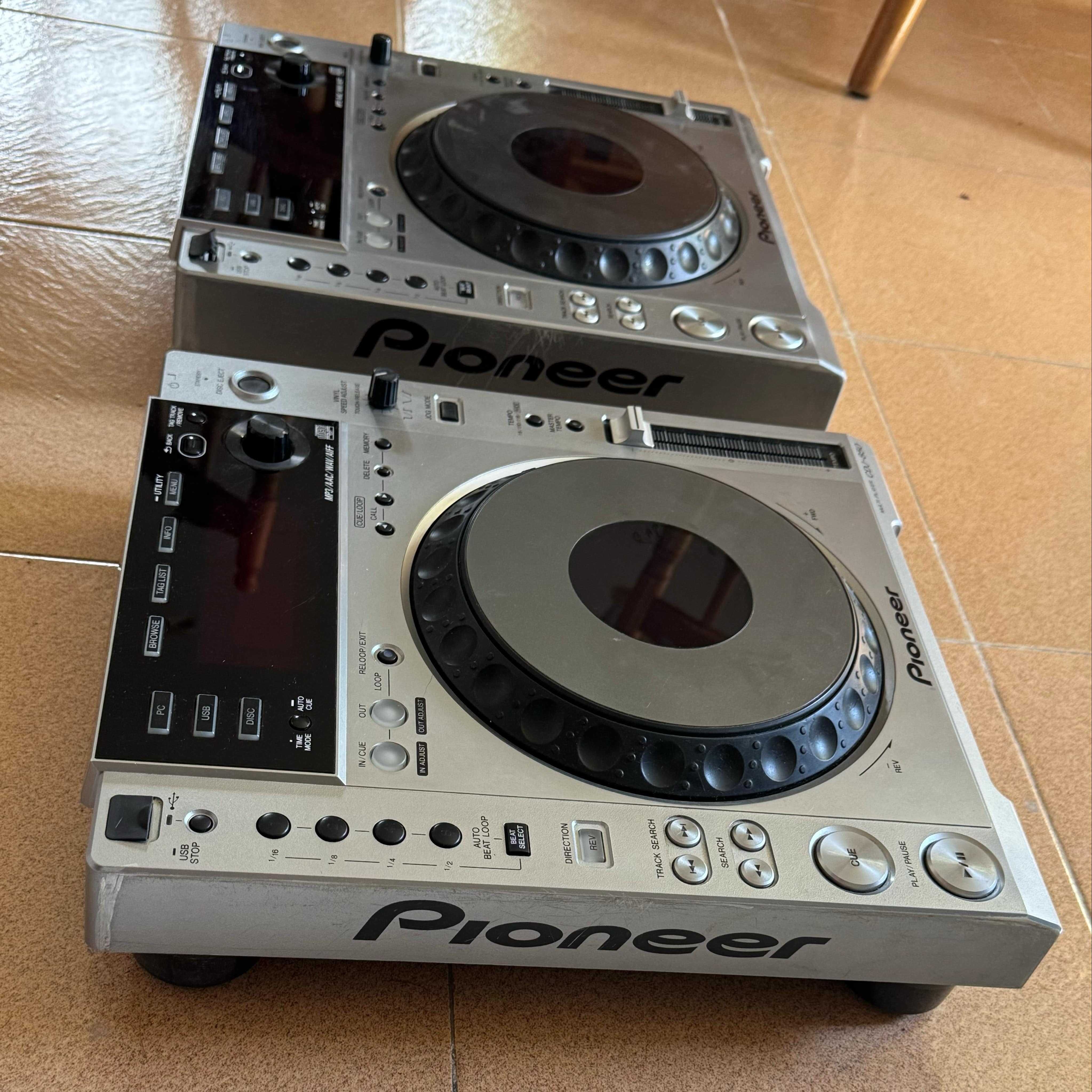 Pioneer CDJ - 850