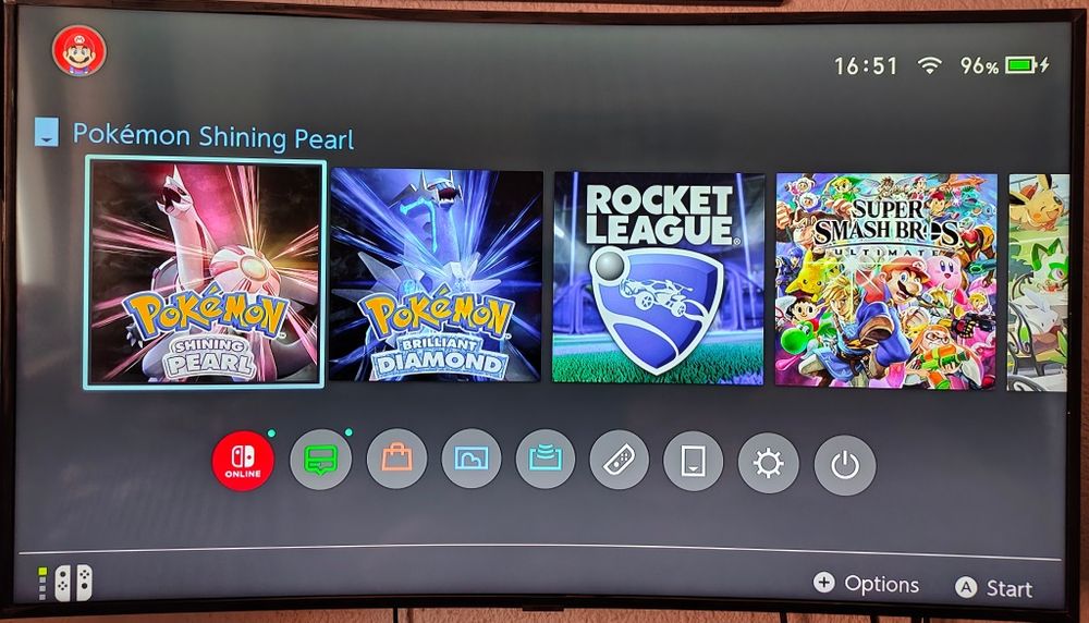 Nintendo switch 4 jocuri perfect funcțional.Pokemon ,Smash bros ...
3