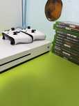 Xbox one S-2 controlore+13 jocuri