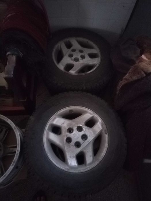 Лети джанти 16 цола Toyota rav4 +гуми 225 70 16