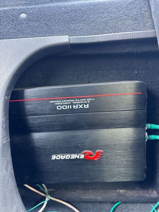 Sistem audio complet- amplificator + subwoofer