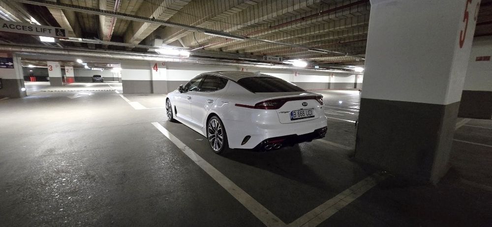 Kia stinger 2019