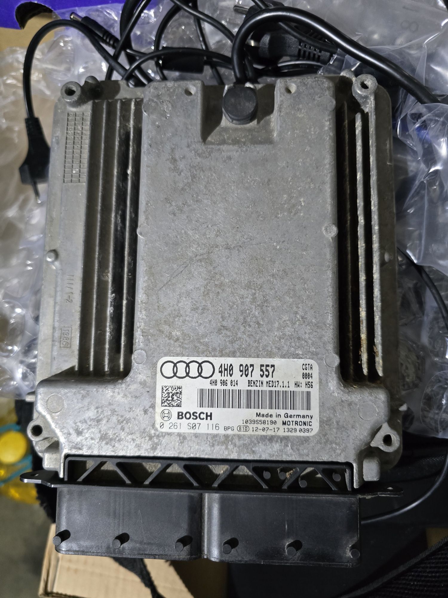 Audi s8 компютър