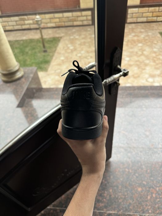 Черные Nike Court vision