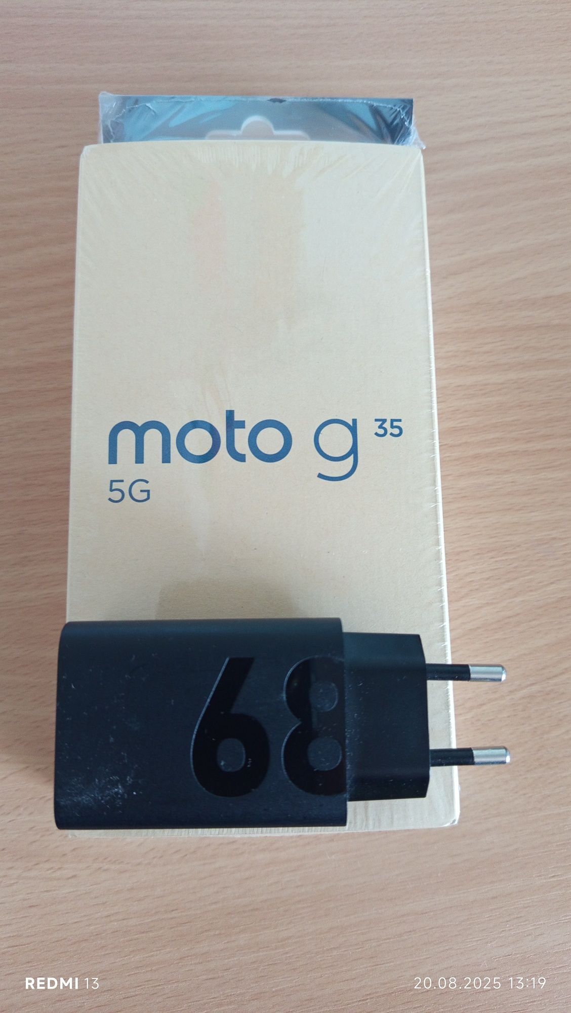 Motorola g35 5G 4/256. Чисто нов. Неразопакован. Подаръци.