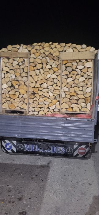 Vindem lemne de foc gata tăiate si sparte!
