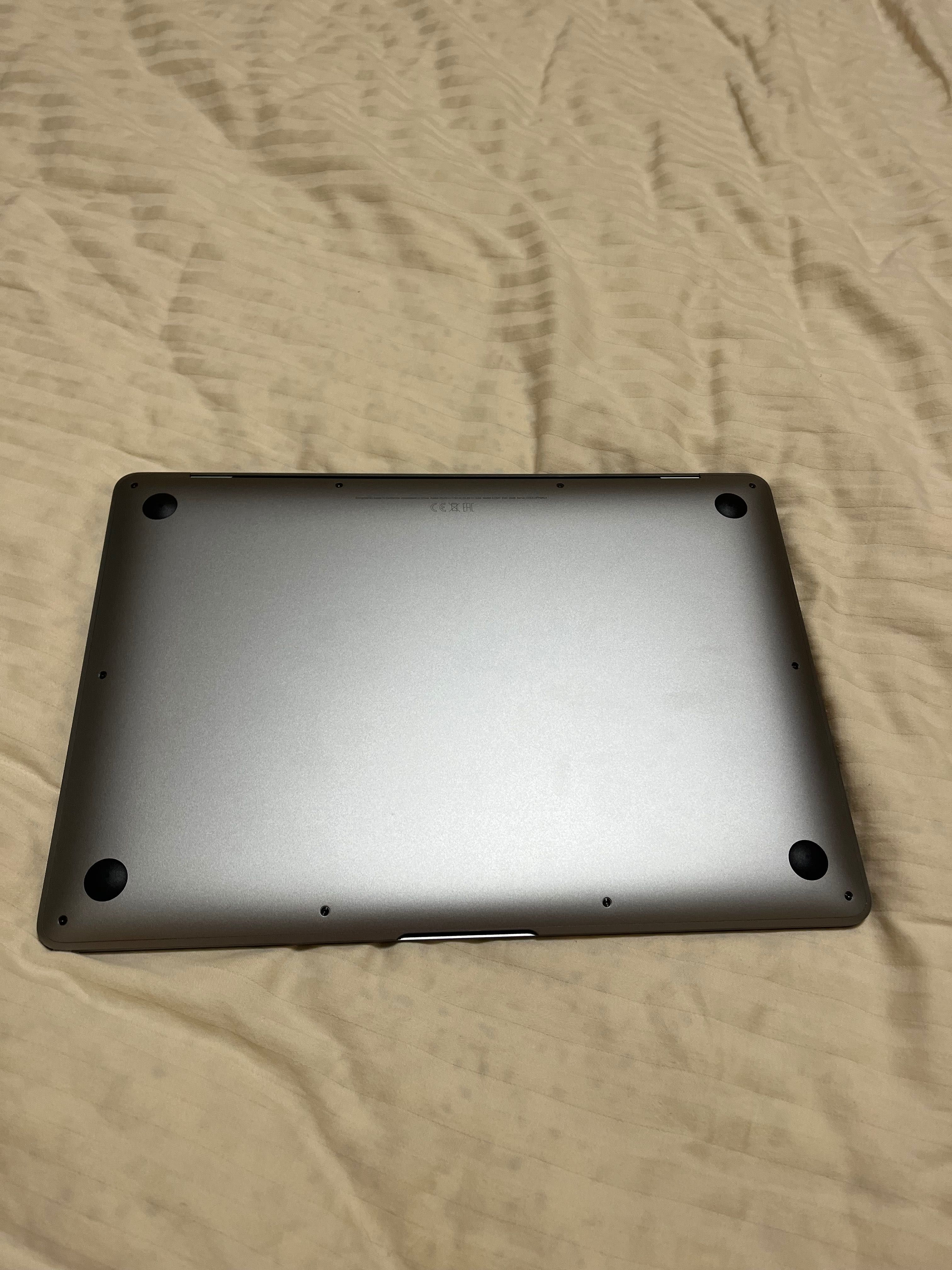 MacBook Air M1 256GB