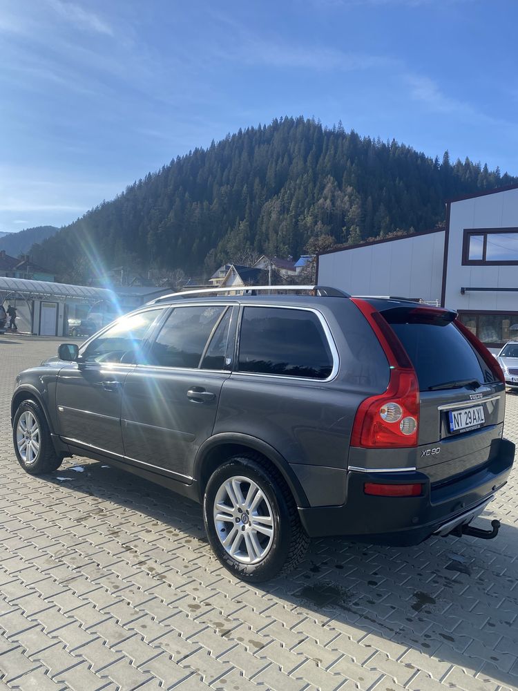 Volvo XC90 / 163 cp