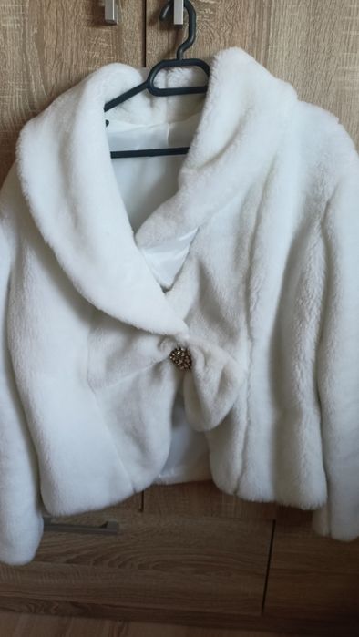 Продавам Булчинско палто