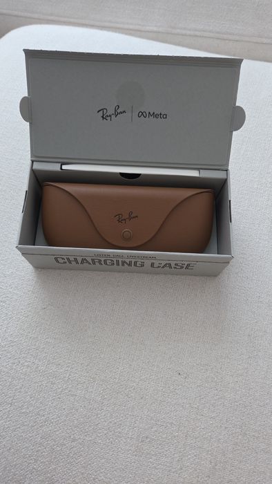 Ray-Ban Meta case
