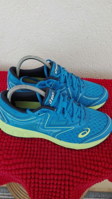 Adidași Asics nr 40 noi