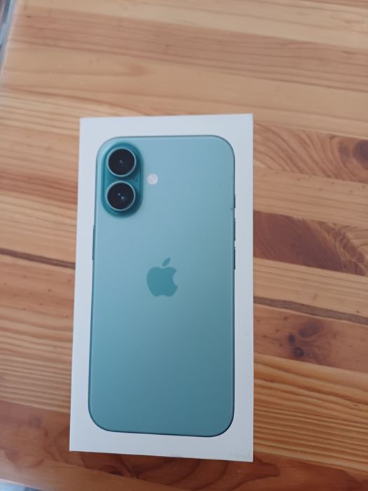 Iphone 16 nou. A fost desfăcut doar pentru poze