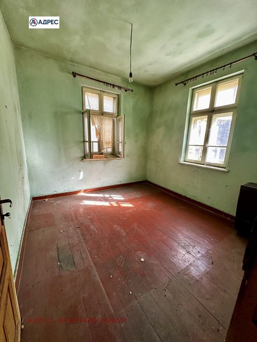 Къща в Ловеч, област-с.Дълбок дол площ 72 цена 32211