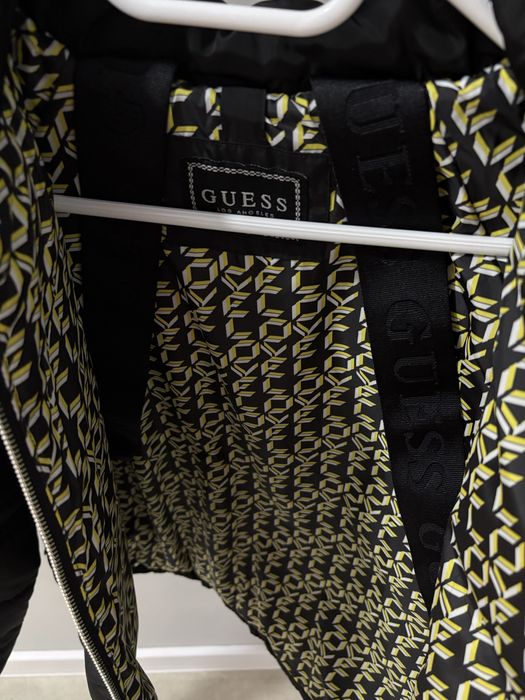 Якета и палта Guess