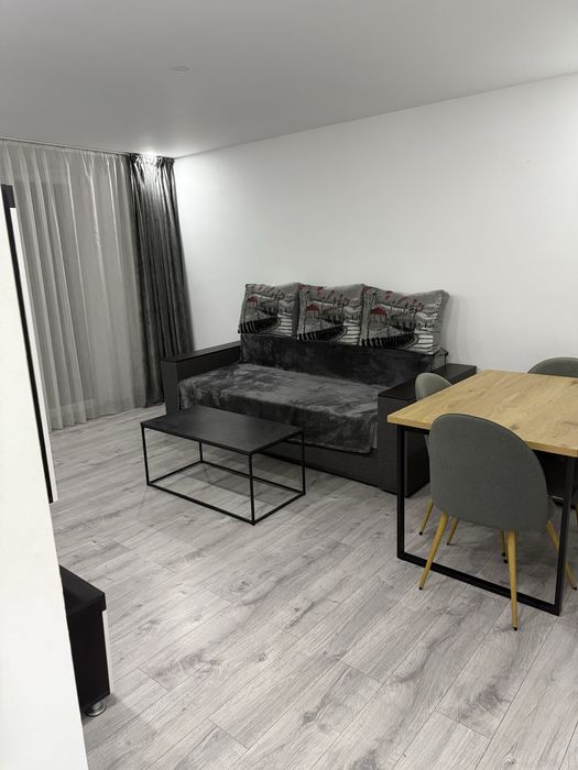 Proprietar, vand apartament 2 camere,centru