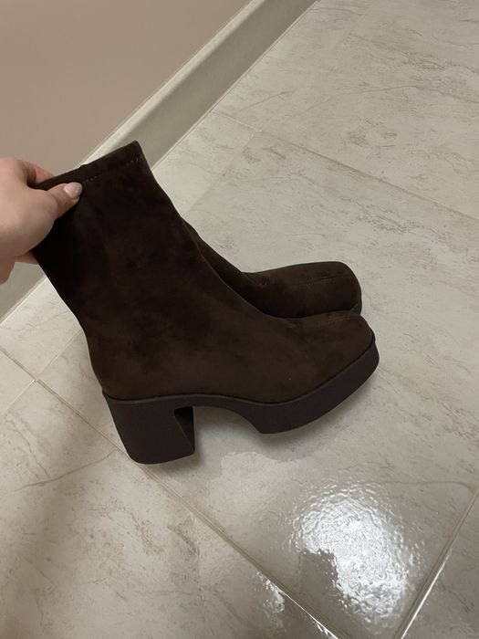 Кафяви велурени боти Tendenz