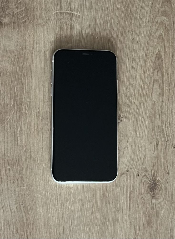 iPhone 11 64 GB White