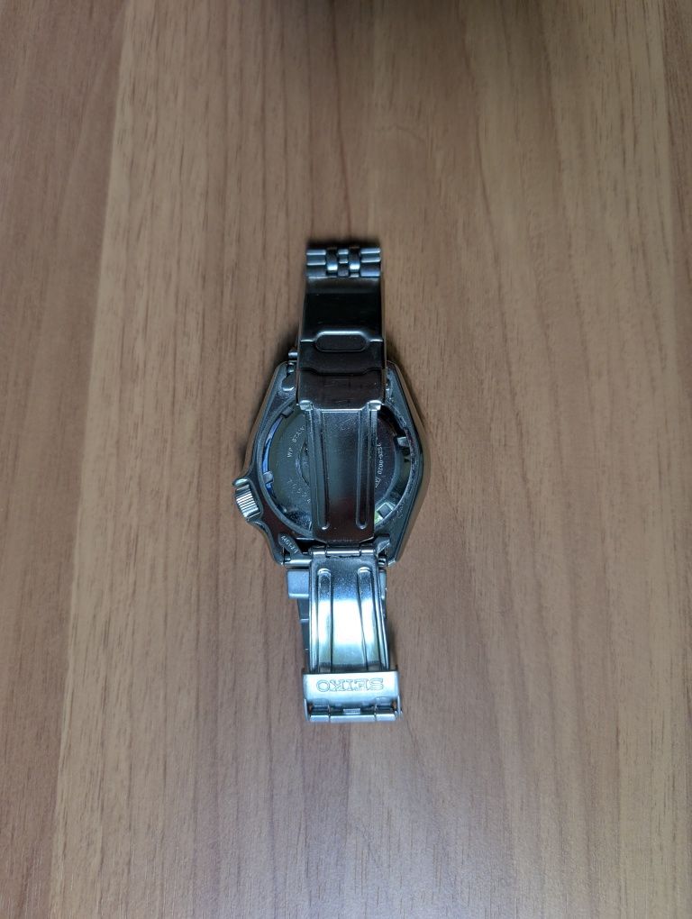 Seiko skx007 автоматичен часовник без модификации