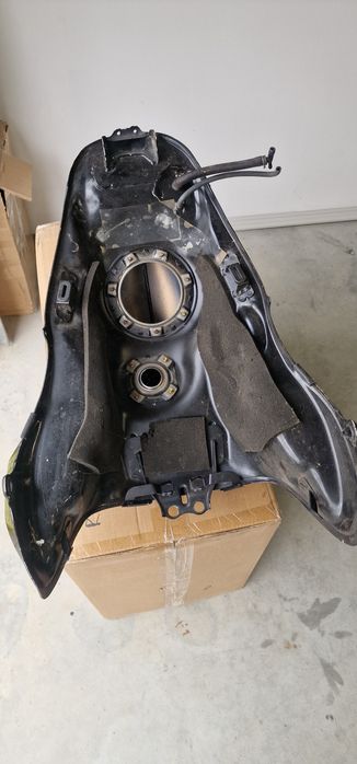 Rezervor Honda  CB1000R CB1000 2008 2017 pompa benzina discuri