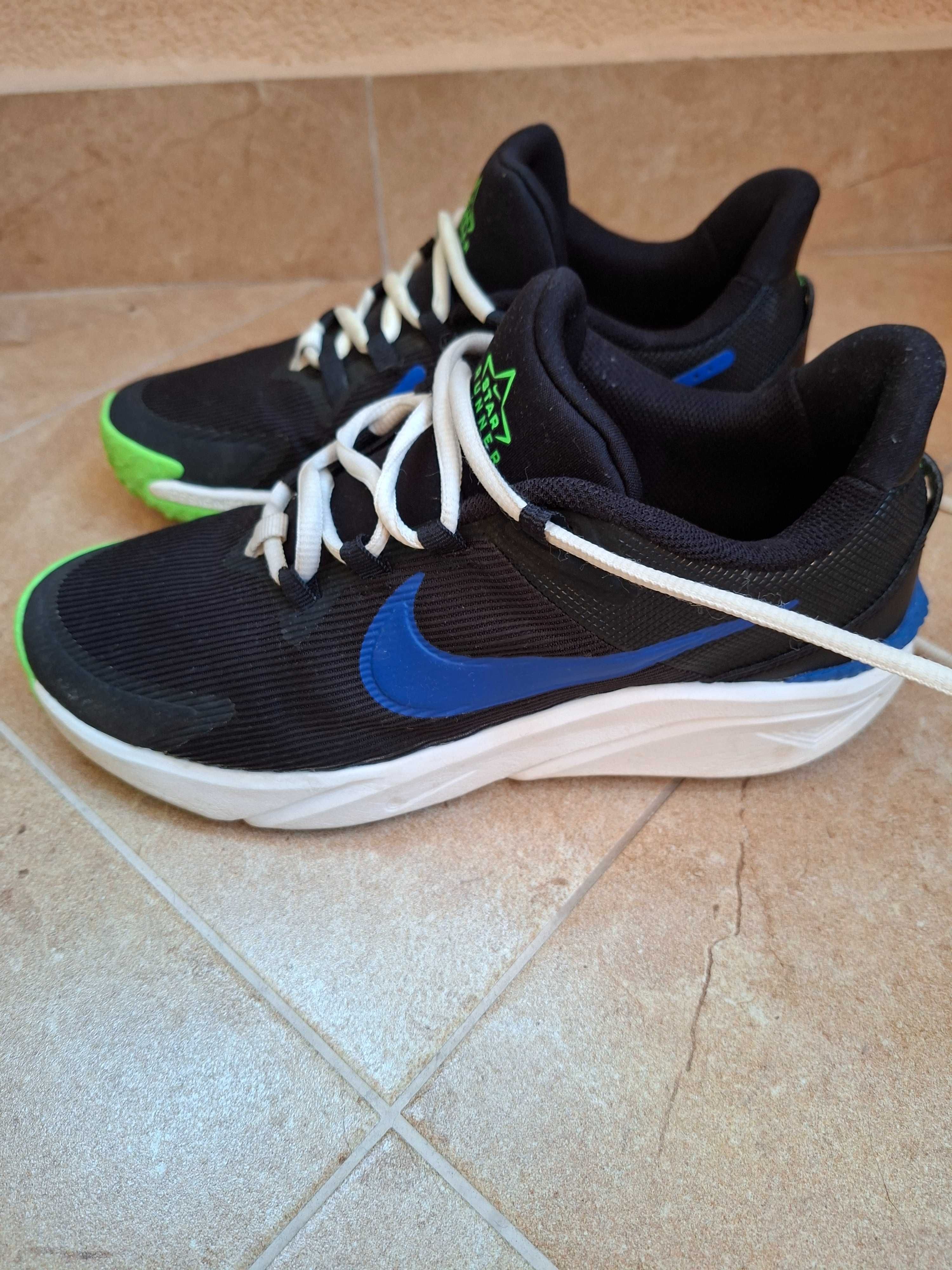 Маратонки Nike !!!