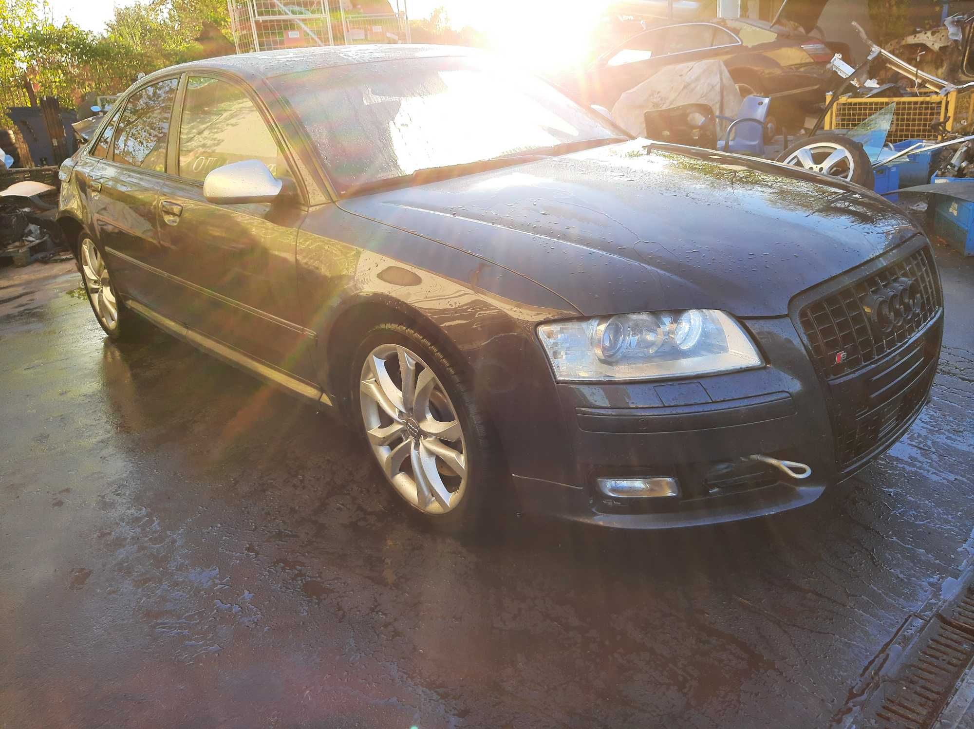 Dezmembrez audi a8 D3 4.2 D facelift/audi a8 d3 facelift/bara fata a8/