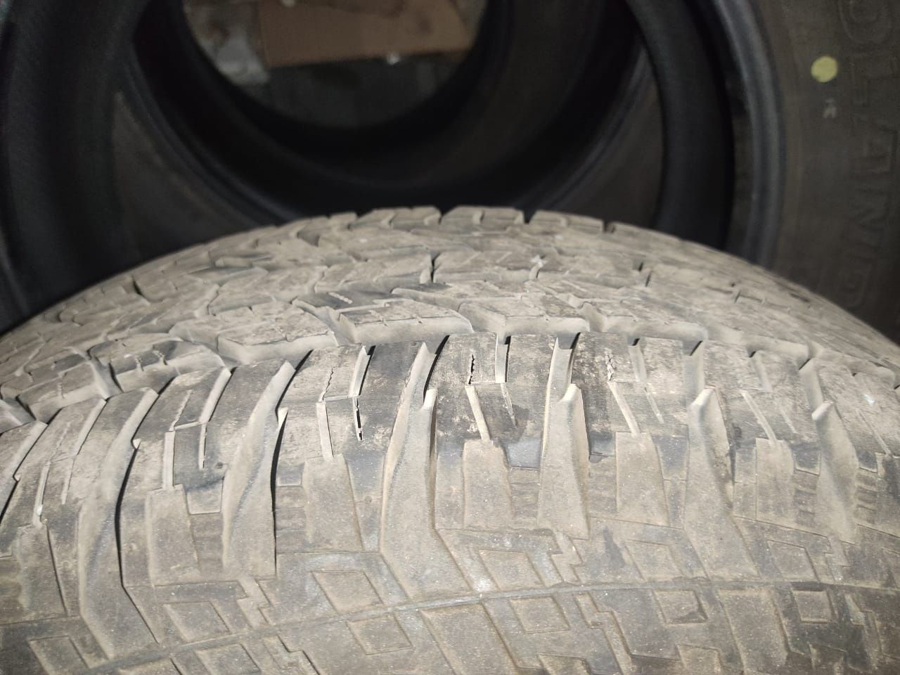 Комплект РЕЗИНы 225/65R17  102H ВСЕ ВОПРОСЫ В ЛИЧКУ.