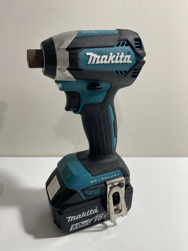 Impacturi Makita DTW 300 DTD 153 Brushless