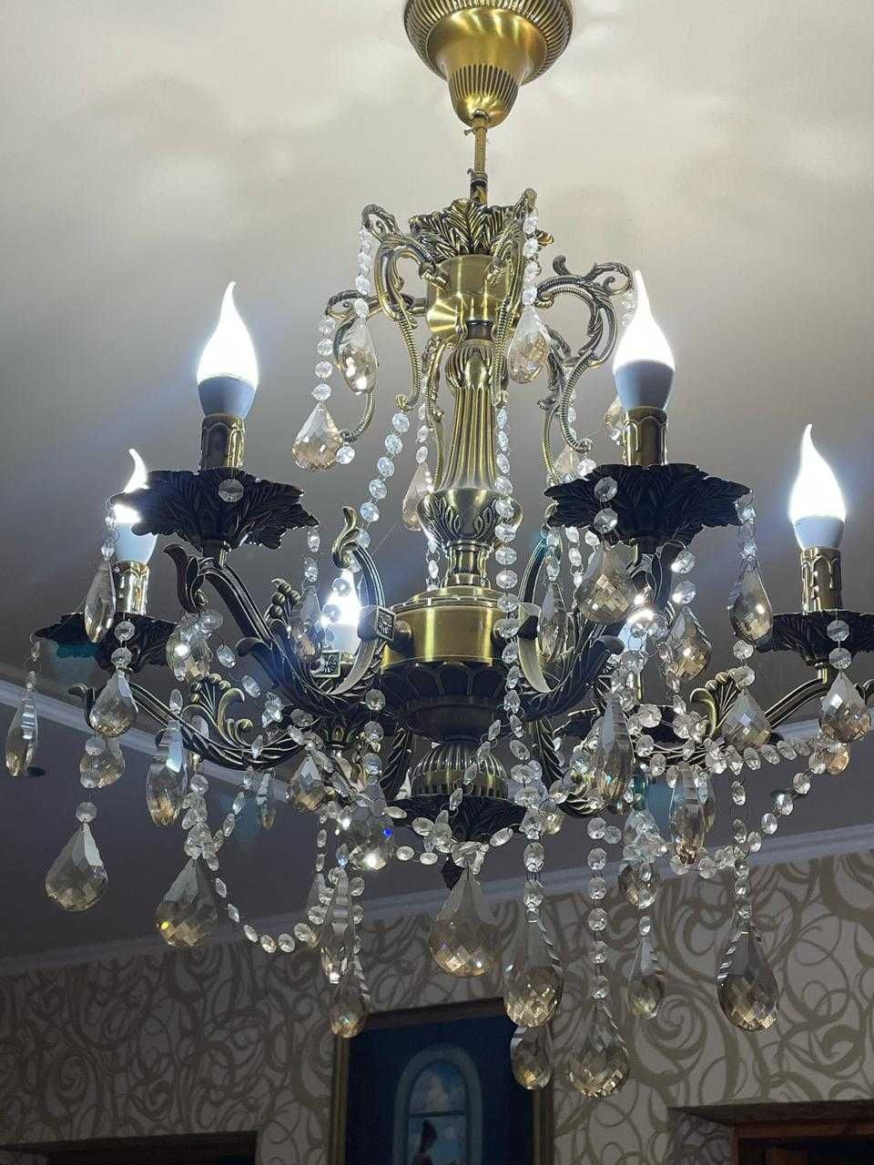 Продам люстру для зала, холла