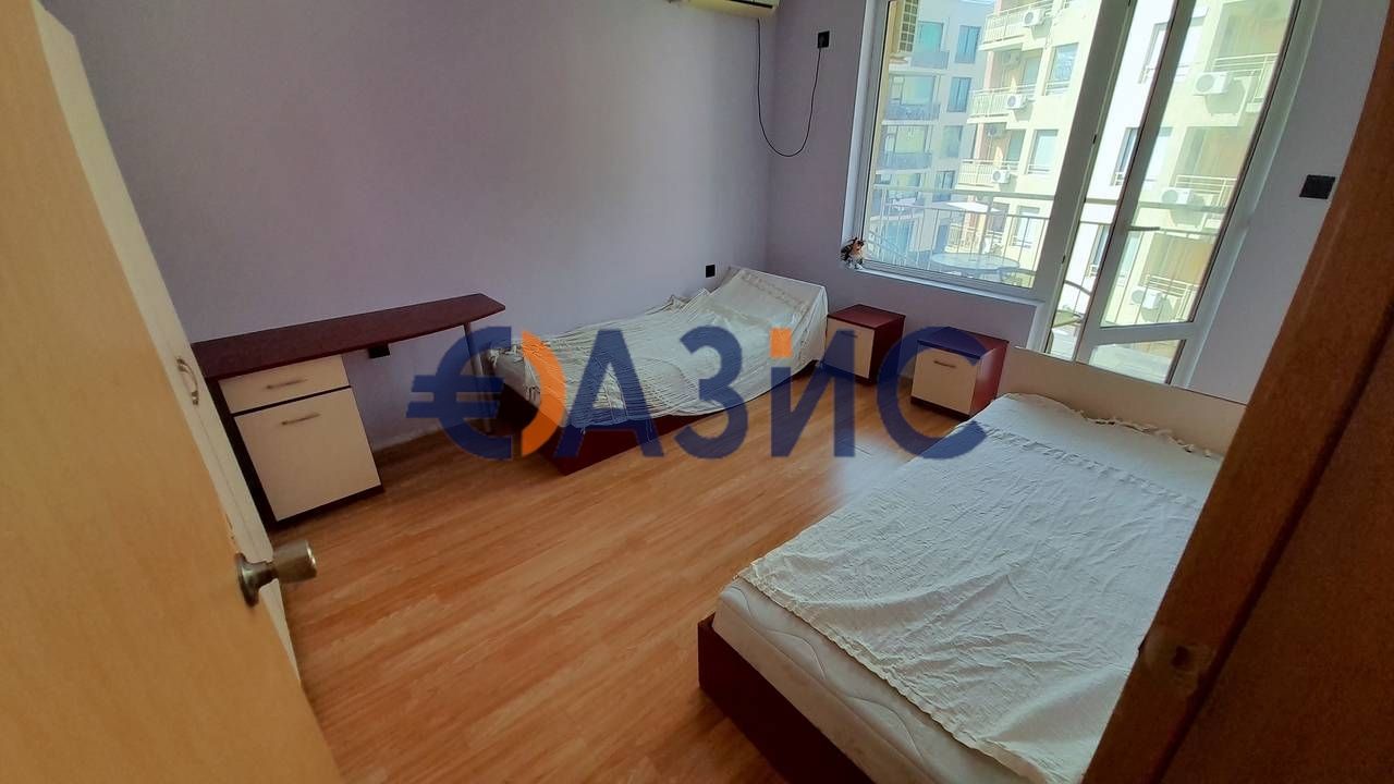 Апартамент с 2 спални в комплекс Палм Корт Крим, 92 кв. м., Слънчев