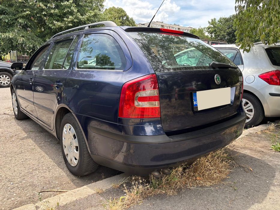 Продавам Skoda Octavia 2