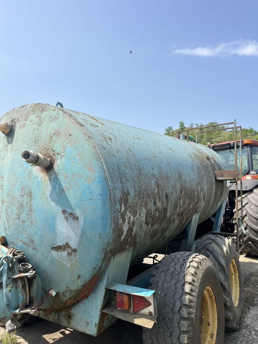 Cisterna , vidanja apa tandem