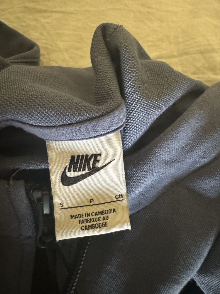 nike tech fleece 1st gen тъмно син